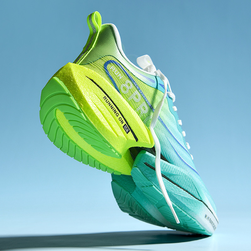 รองเท้าวิ่งสำหรับผู้ชาย รองเท้ - Lightweight Road Running Shoes บทวิจารณ์และราคา