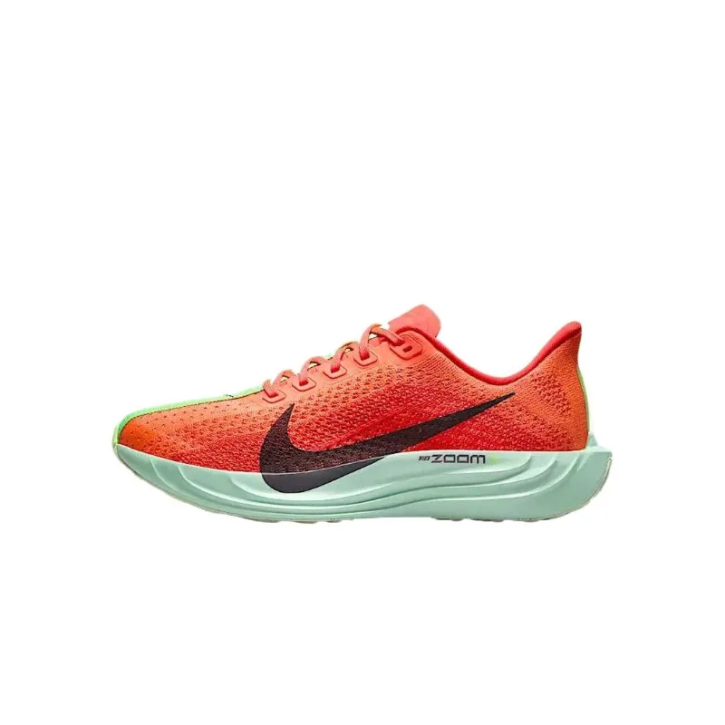 รองเท้าวิ่ง Nike Pegasus Plus  - Lightweight Road Running Shoes บทวิจารณ์และราคา